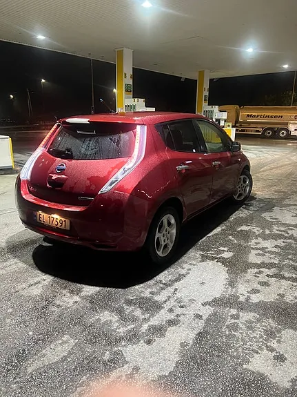 Nissan Leaf 2012 photo 4