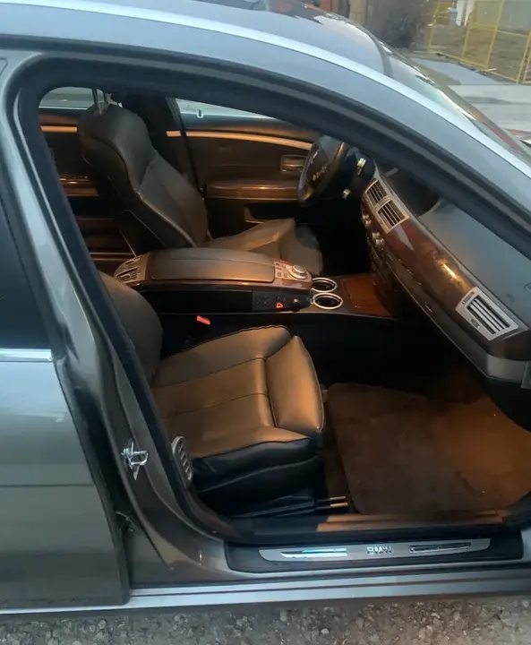 BMW 7 Series 2006 photo 4