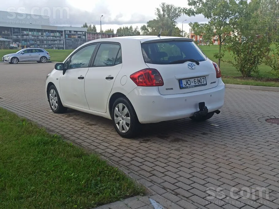 Toyota Auris 2008 photo 4