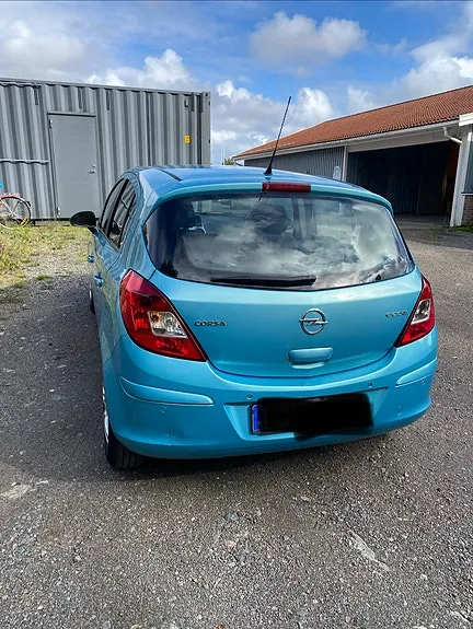 Opel Corsa 2011 photo 2
