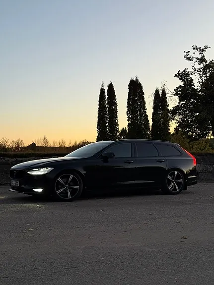 Volvo V90