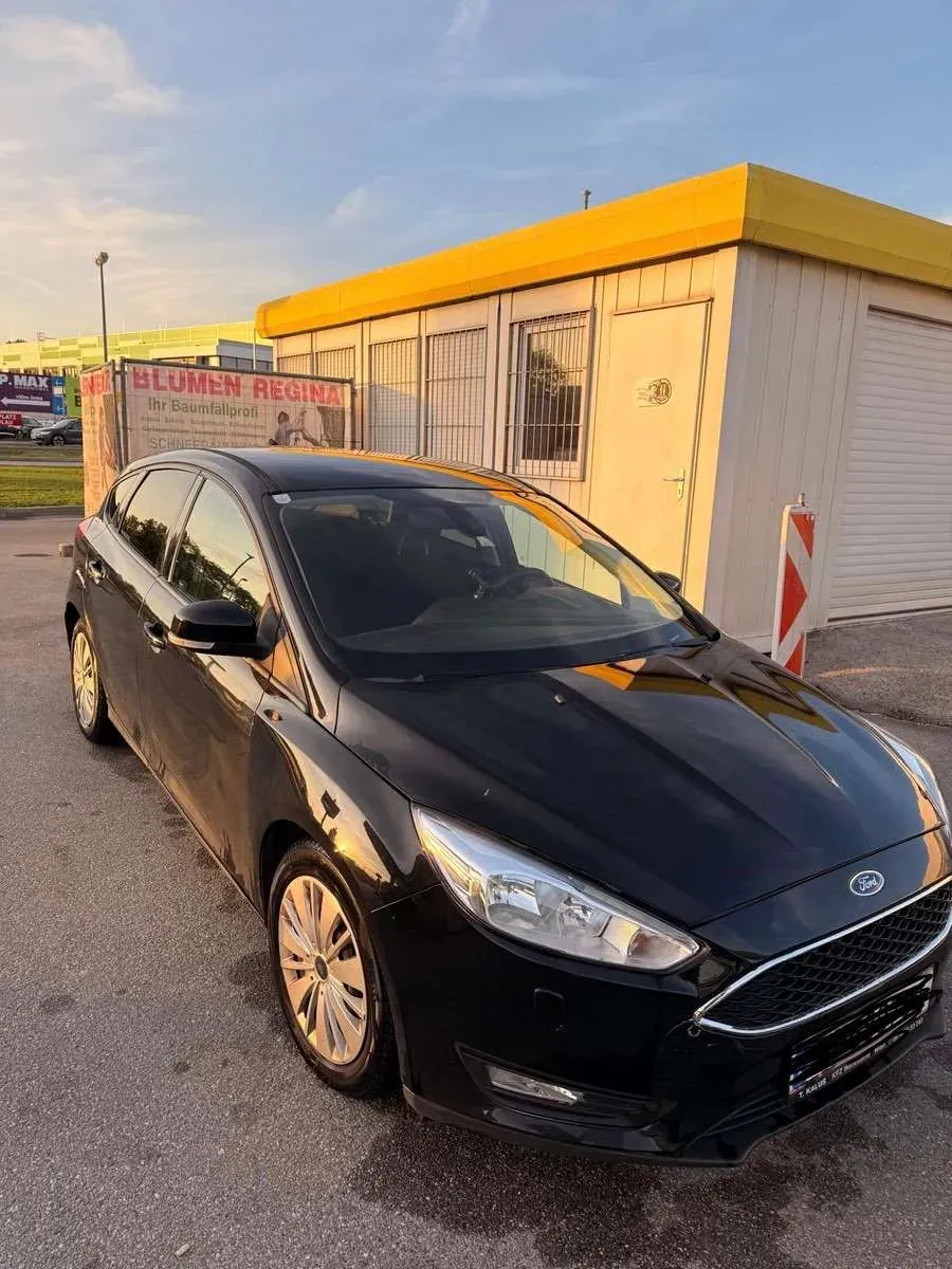 Ford Focus 2015 photo 2