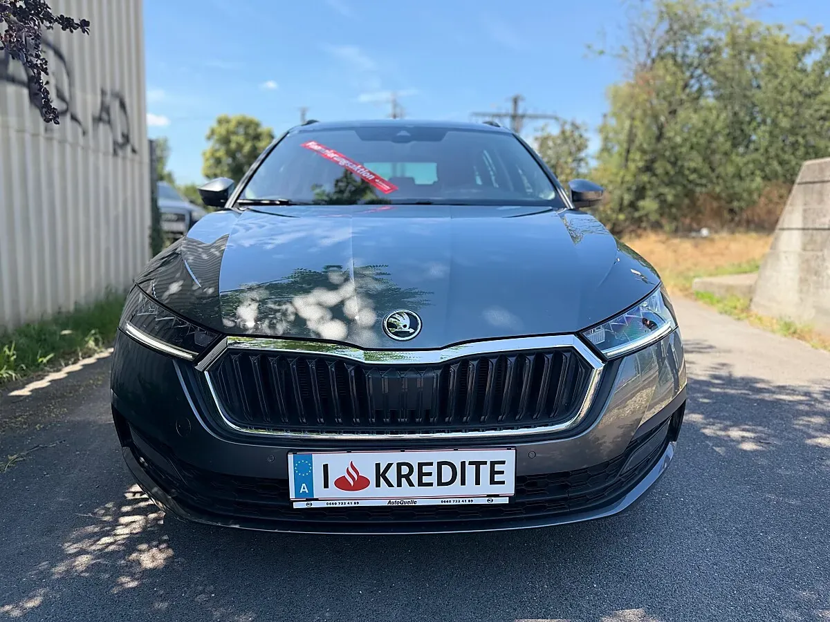 Skoda Octavia 2022 photo 2