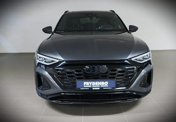 Audi Q8 E-Tron 2024 photo 2