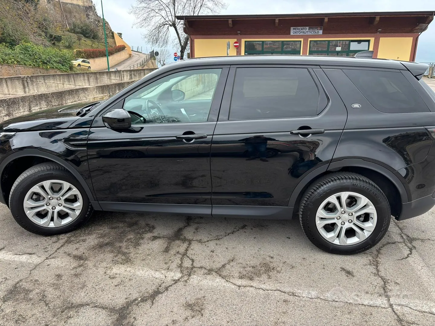Land Rover Discovery Sport 2020 photo 5