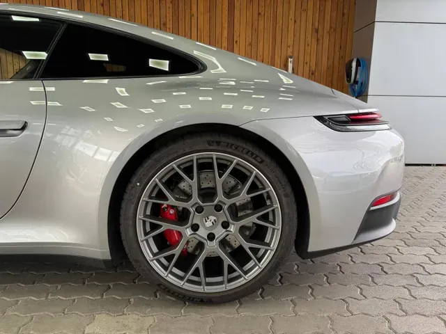 Porsche Carrera 2025 photo 2