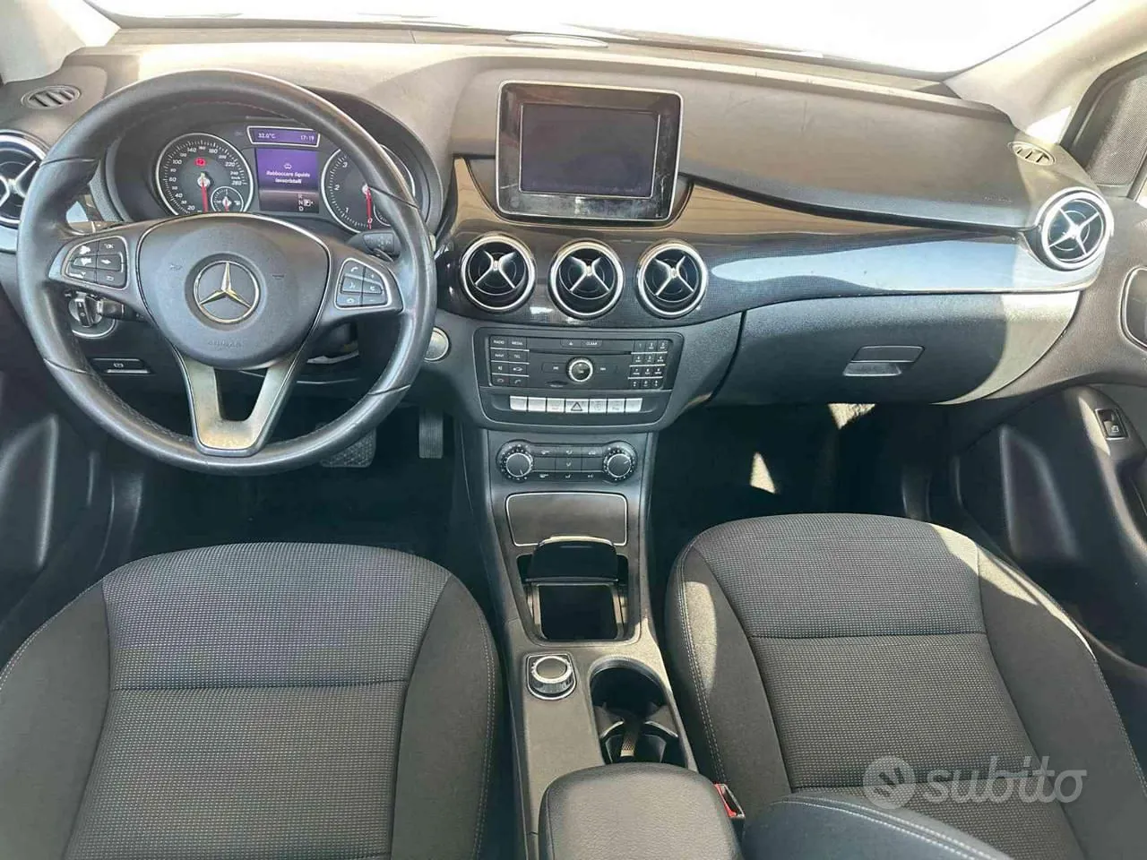 Mercedes-Benz B-Class 2018 photo 5