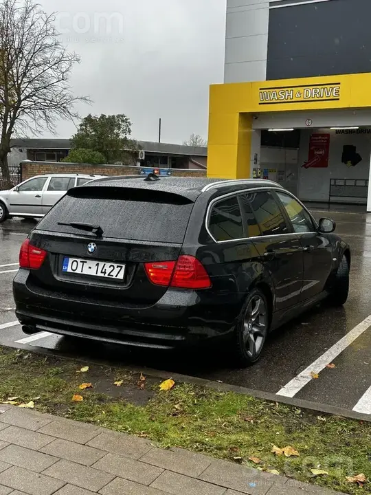BMW 320 2011 photo 5