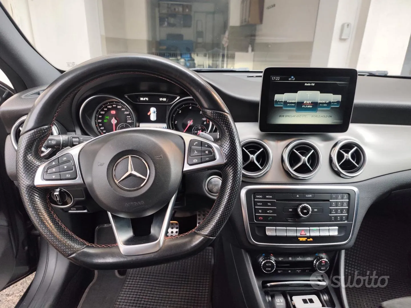Mercedes-Benz Gla 2017 photo 4