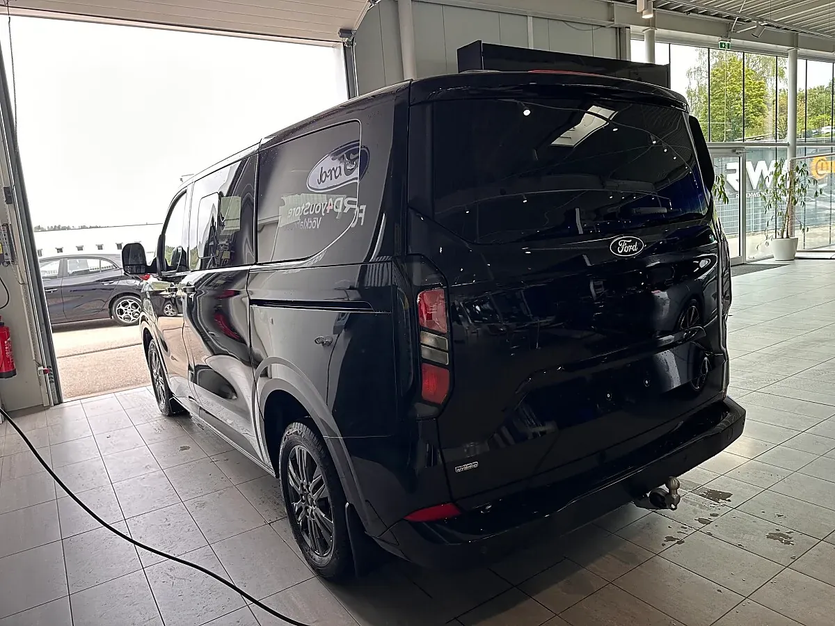 Ford Tourneo photo 3