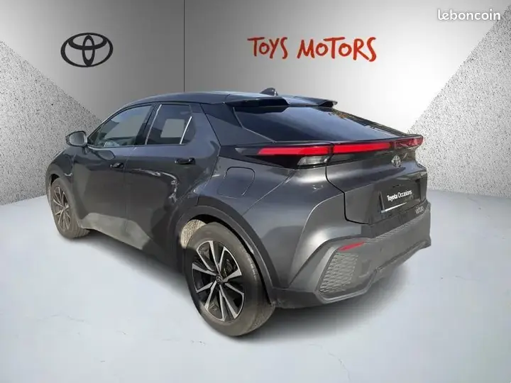 Toyota C-Hr 2024 photo 3