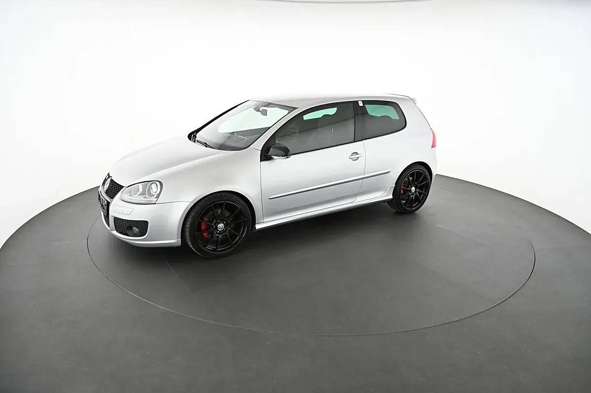 Volkswagen Golf 2005 photo 3