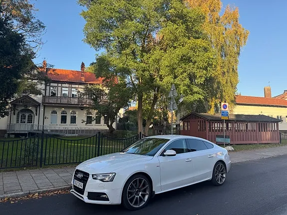 Audi A5 2014 photo 2