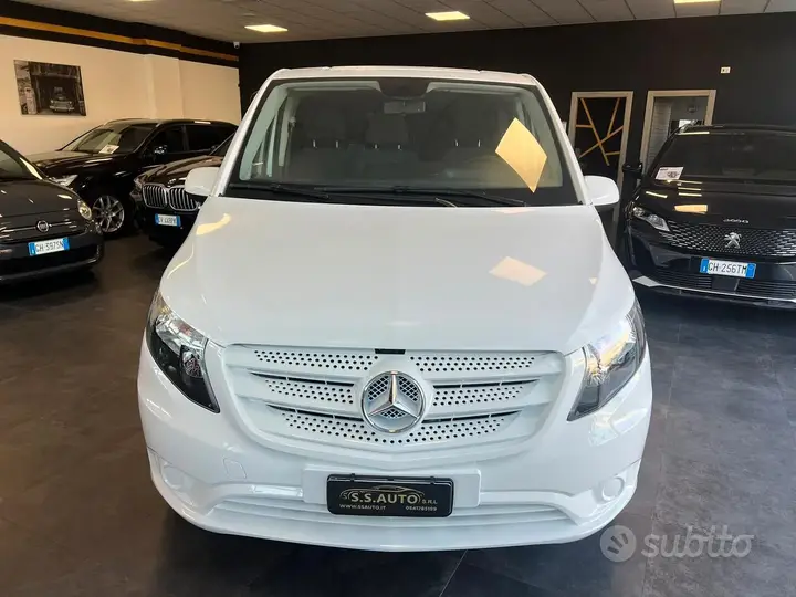 Mercedes-Benz Vito 2022 photo 2