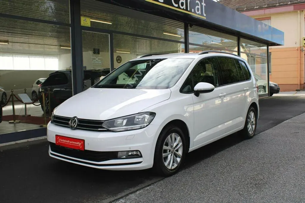 Volkswagen Touran 2016 photo 2