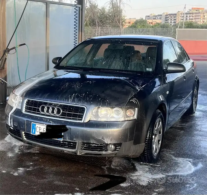Audi A4 2002 photo 2