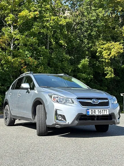 Subaru Xv 2017 photo 2