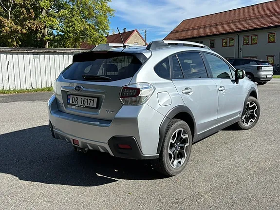 Subaru Xv 2017 photo 4