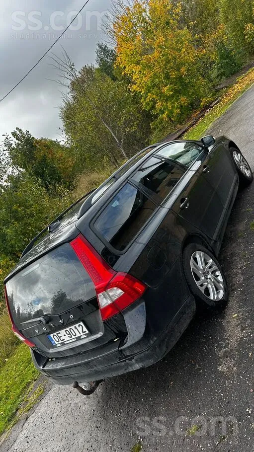 Volvo V70 2008 photo 2