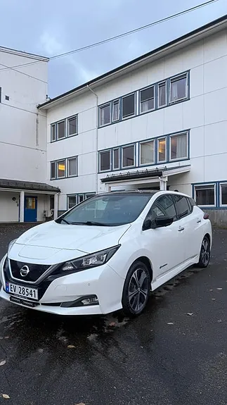 Nissan Leaf 2018 photo 4