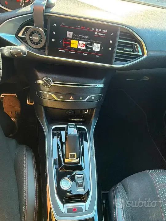 Peugeot 308 2020 photo 5