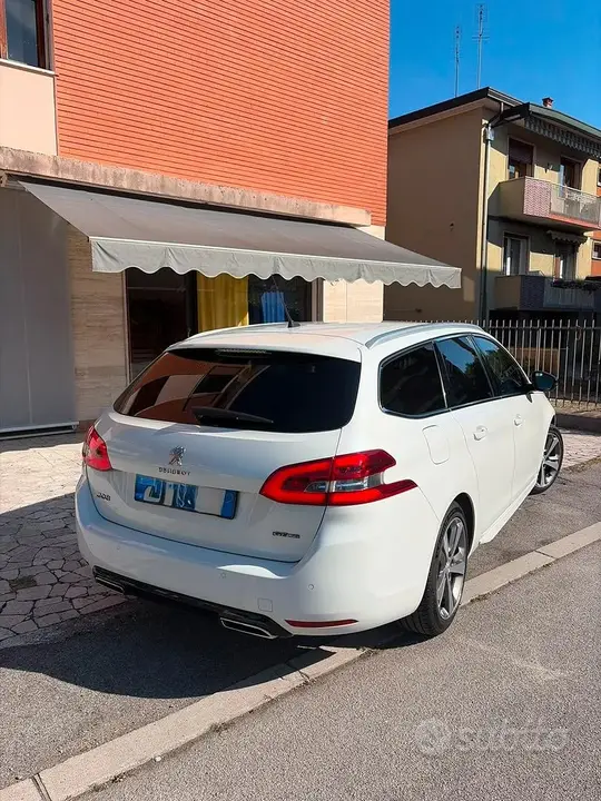 Peugeot 308 2020 photo 4