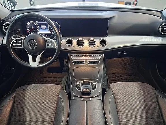 Mercedes-Benz E220 2020 photo 4