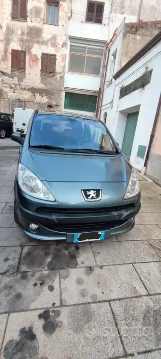 Peugeot 1007