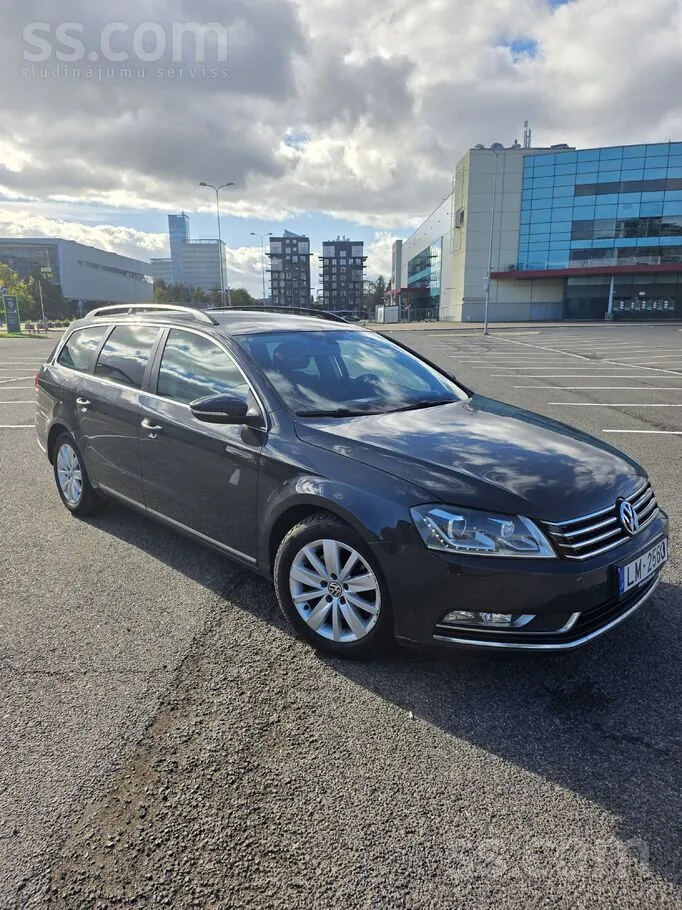 Volkswagen Passat 2014 photo 2