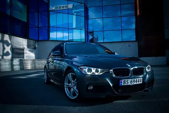 BMW 318D 2013 photo 3