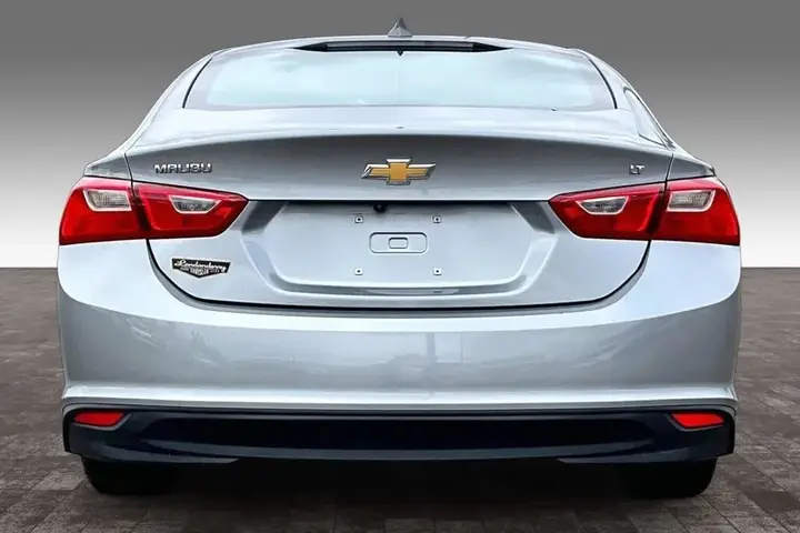 Chevrolet Malibu 2023 photo 4