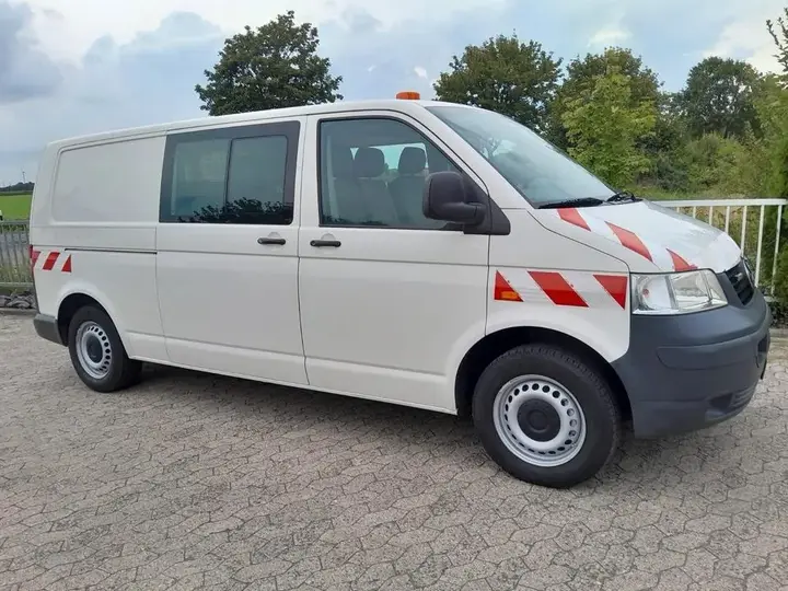 Volkswagen T5 Bus