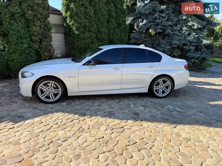 BMW 5 Series 2015 photo 5