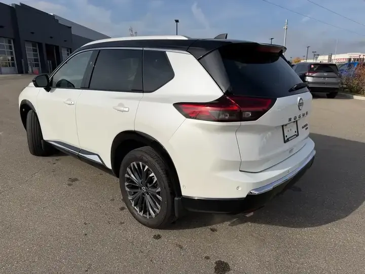 Nissan Rogue 2024 photo 3