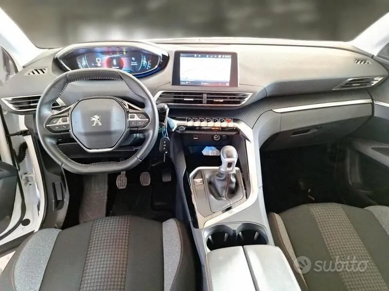 Peugeot 3008 2020 photo 2