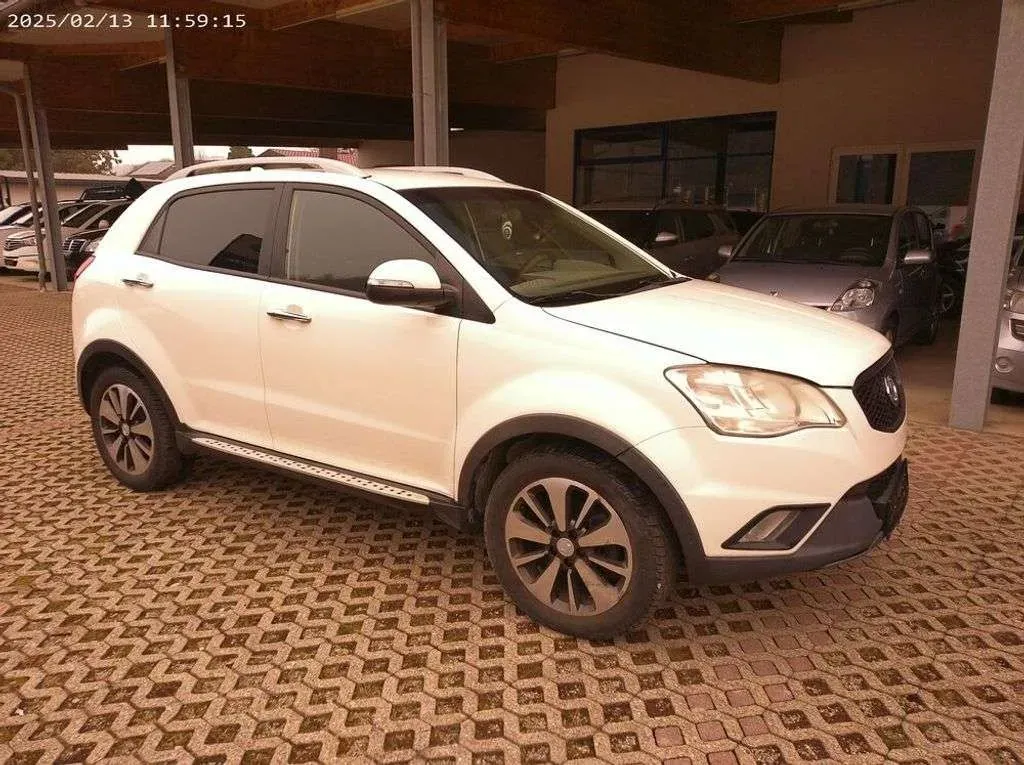 KG Mobility Korando Plus 2015 photo 3