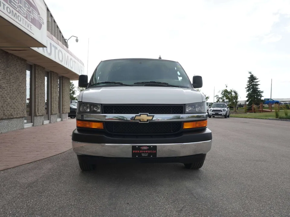 Chevrolet Express 2024 photo 4