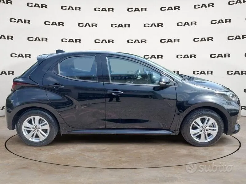 Toyota Yaris 2022 photo 3