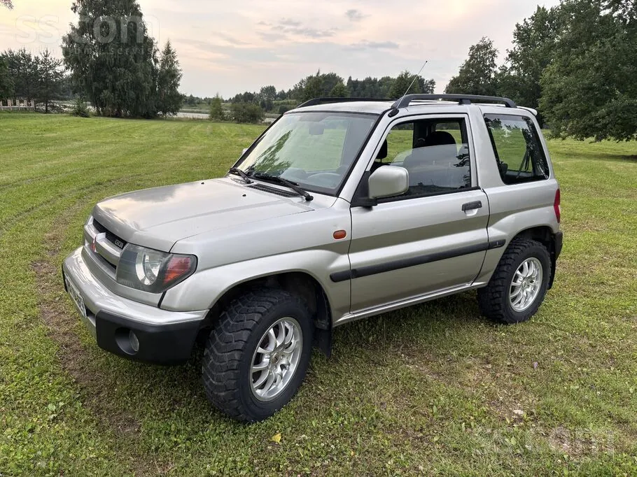 Mitsubishi Pajero Pinin 1999 photo 2