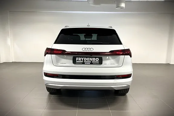 Audi E-Tron 2022 photo 5