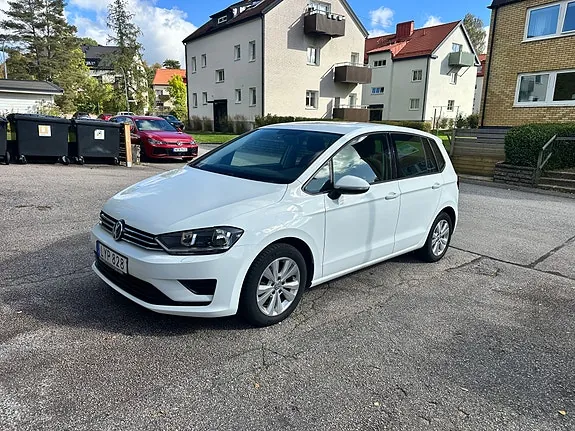 Volkswagen Golf Sportsvan 2016 photo 2