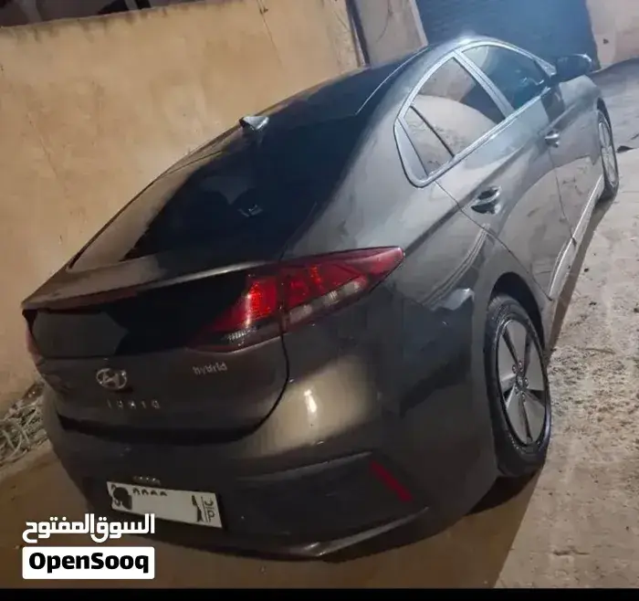Hyundai Ioniq