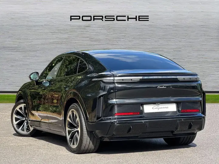 Porsche Cayenne photo 3