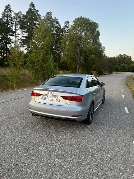 Audi A3 2015 photo 3