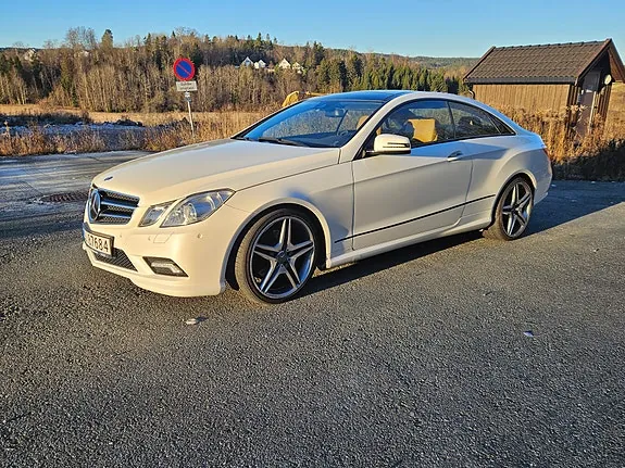 Mercedes-Benz E220