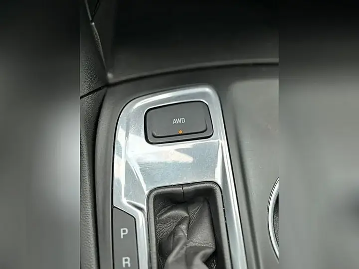Chevrolet Equinox 2019 photo 2