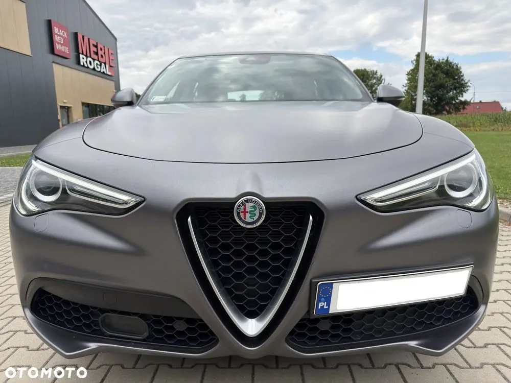 Alfa Romeo Stelvio 2020 photo 2