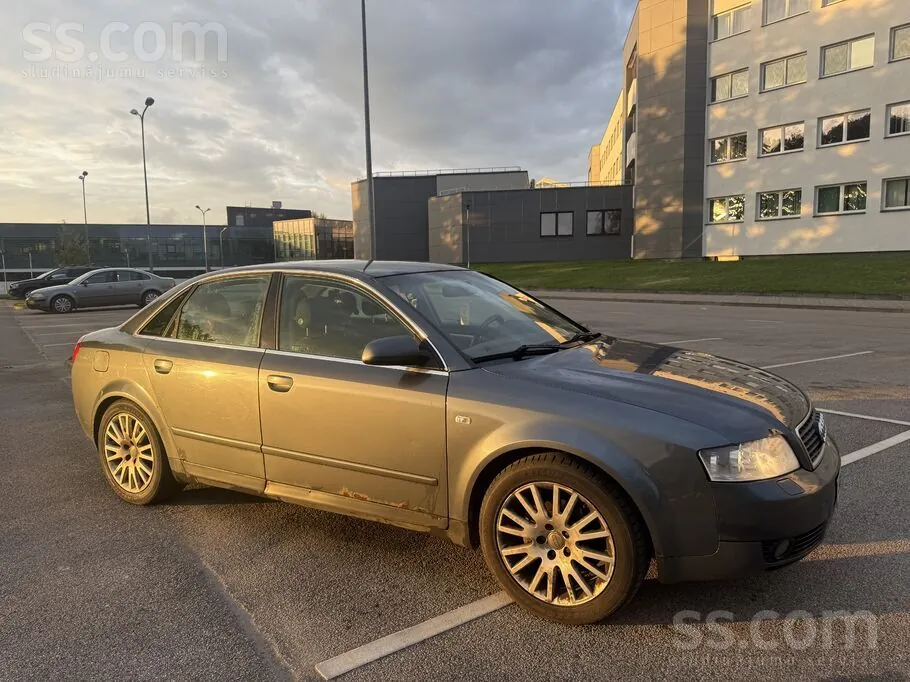 Audi A4 2001 photo 2