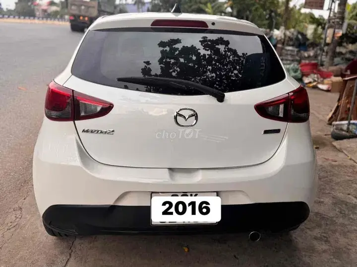 Mazda 2