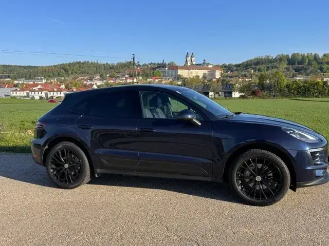 Porsche Macan 2017 photo 2